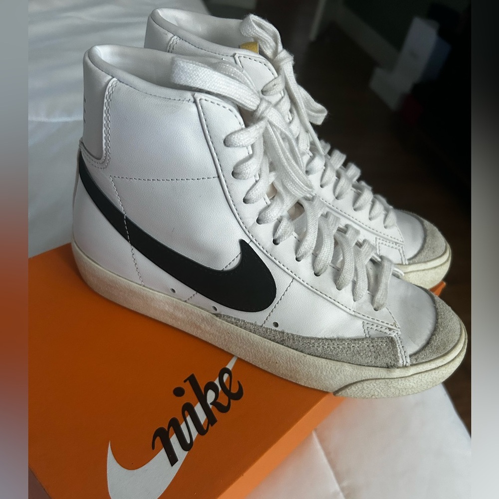 Nike blazer